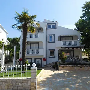 Appartement Lucija 